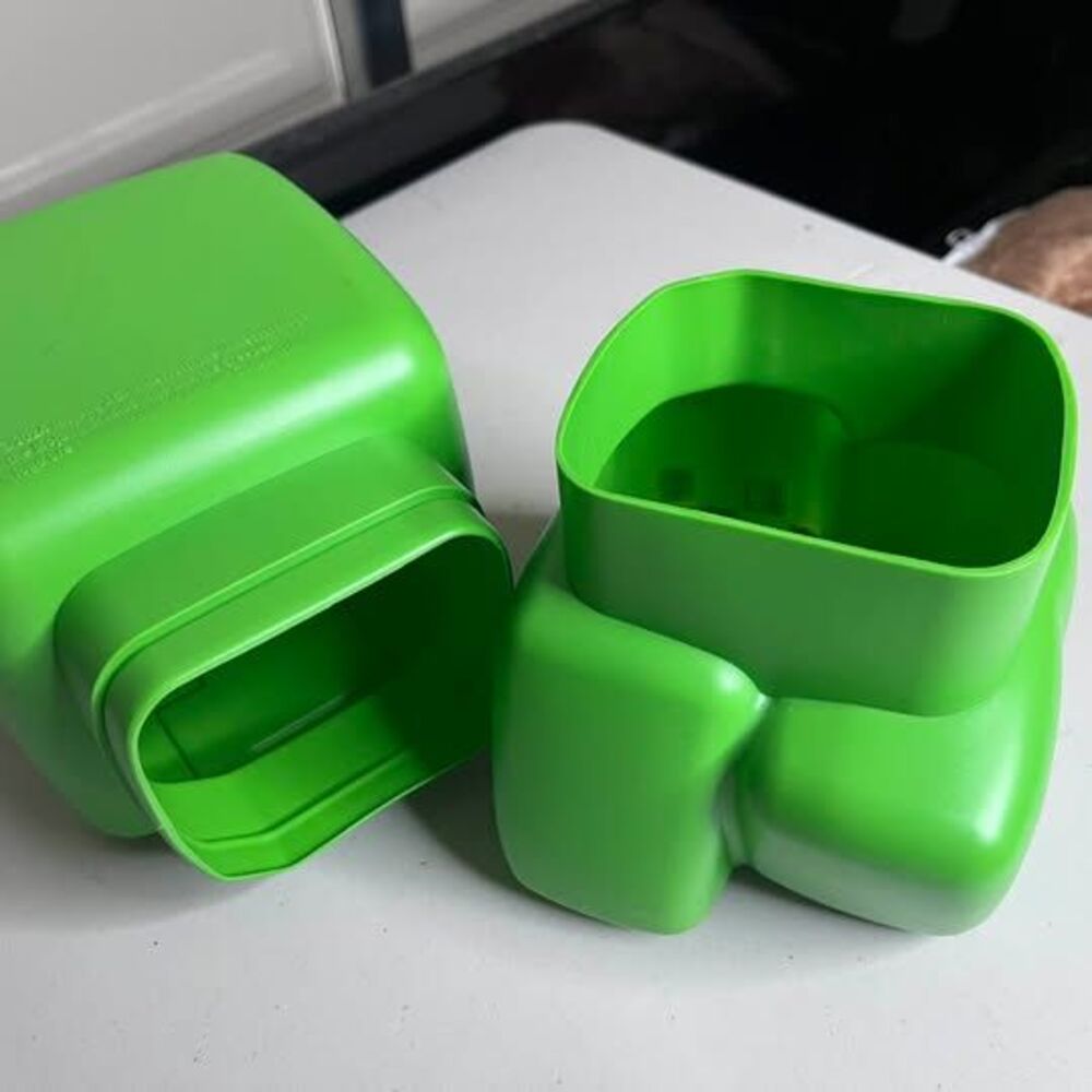 Minecraft Creeper Plastic Storage Container - Picture 5 of 5